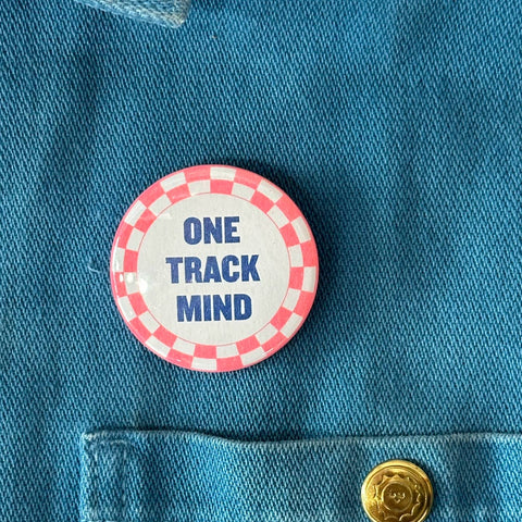 Buttons & Pins